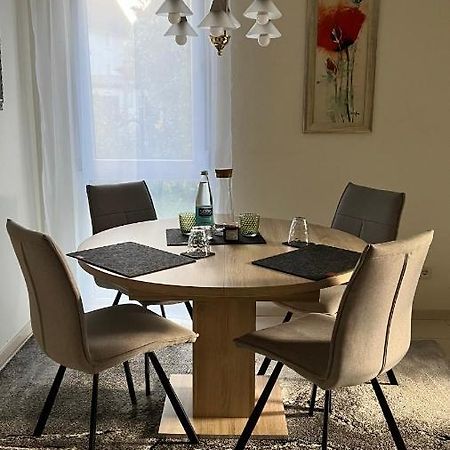 Apartment Centrally Located In The Rhine-Main Area Riedstadt Εξωτερικό φωτογραφία
